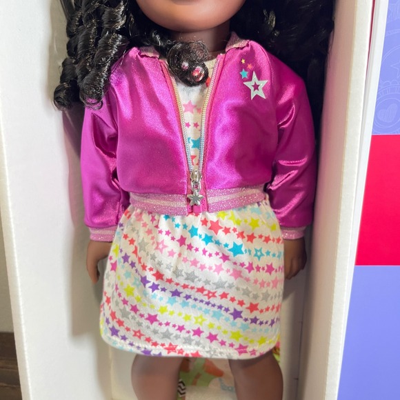American Girl Truly Me #85 18" Doll With Dark Curly Hair and Brown Eyes W/Book - Picture 5 of 13